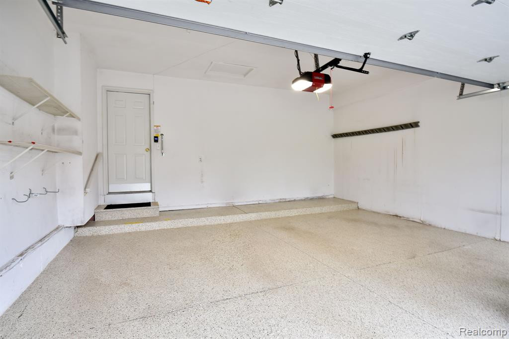 206 WINSLOW Circle, Commerce Twp, MI 48390 — Photo 27