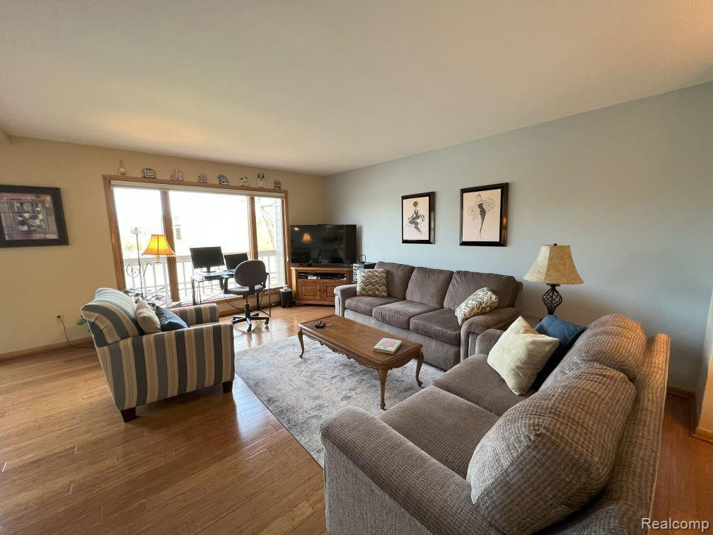 210 WHITLOCK Street, Saline, MI 48176 — Photo 10