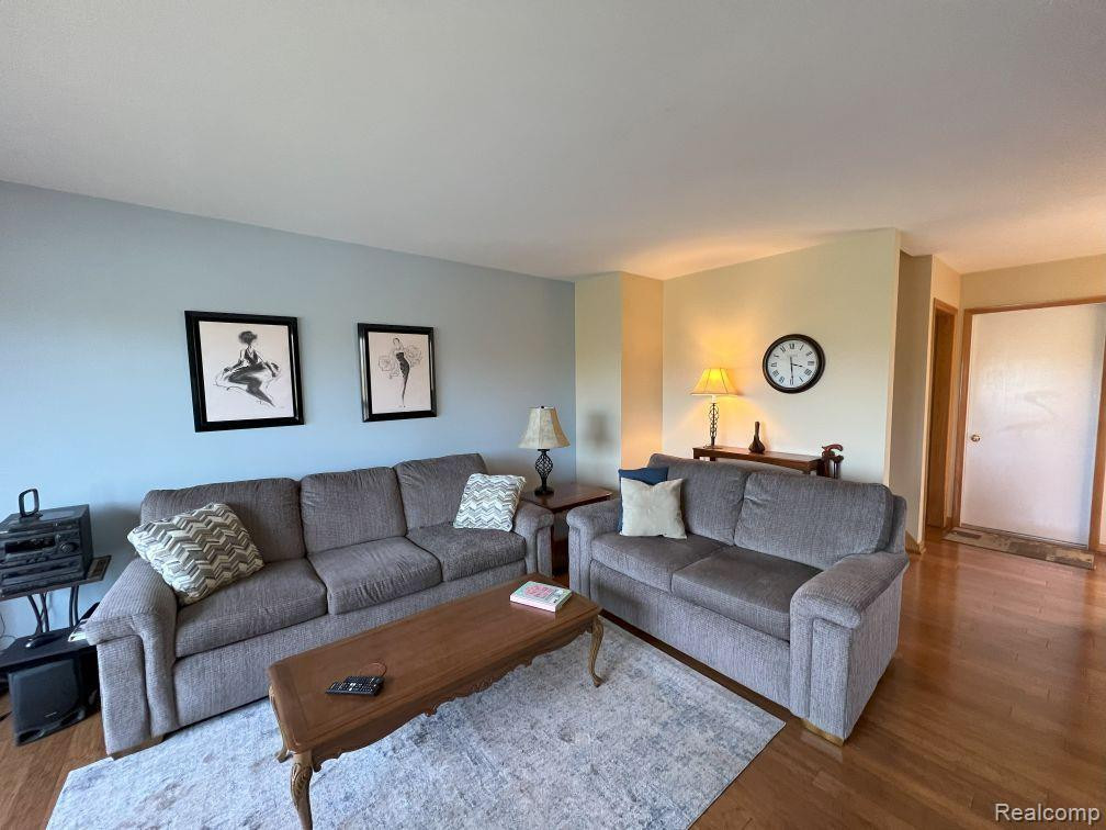 210 WHITLOCK Street, Saline, MI 48176 — Photo 13