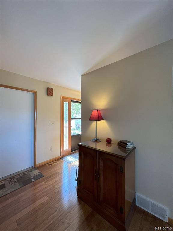 210 WHITLOCK Street, Saline, MI 48176 — Photo 15