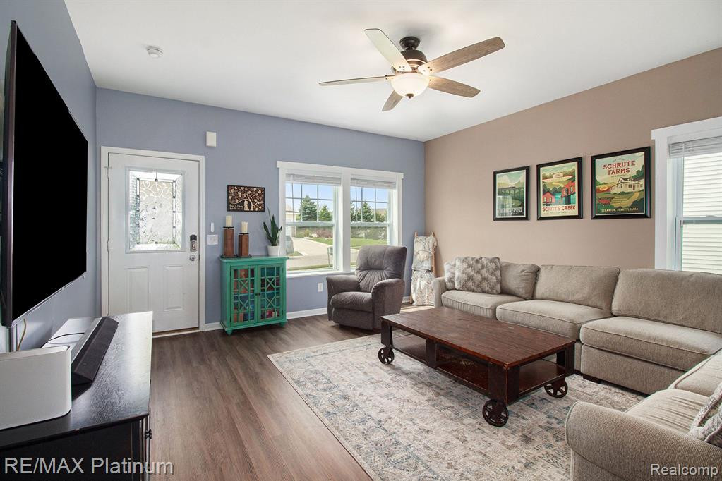 347 SUNBURY DRIVE, Howell, MI 48855 — Photo 3