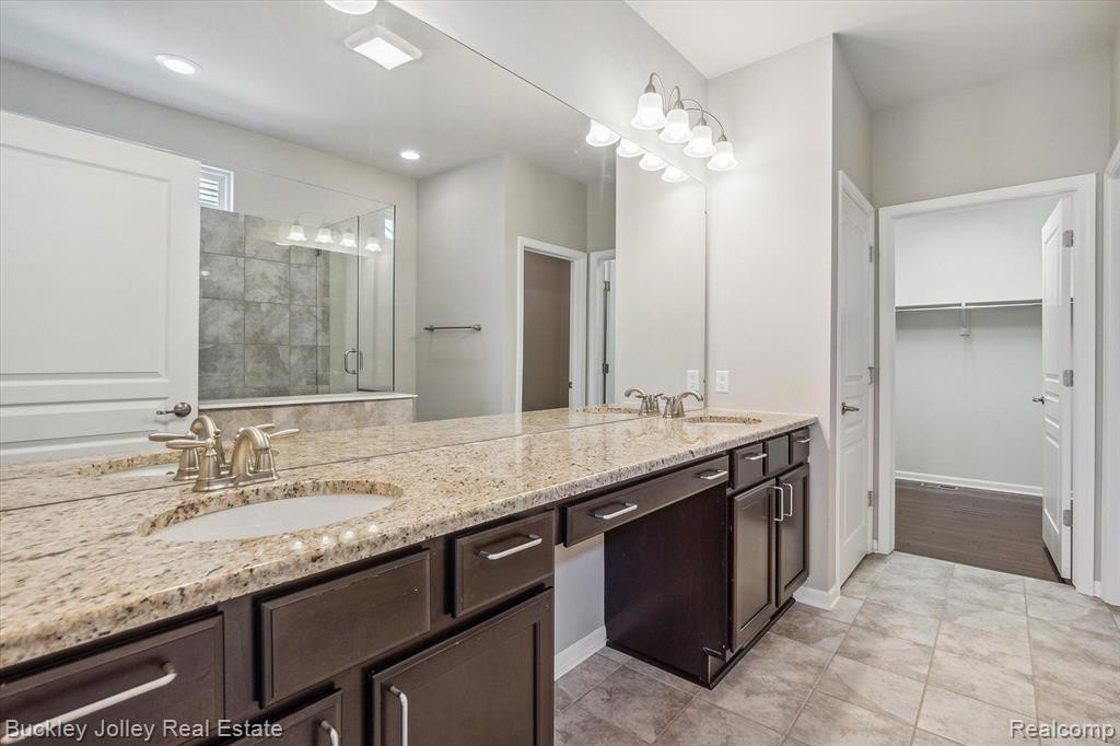 535 ACADIA Court, 125, Howell, MI 48843 — Photo 8