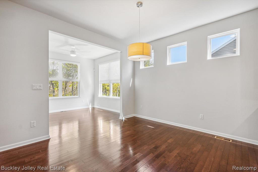 535 ACADIA Court, 125, Howell, MI 48843 — Photo 17