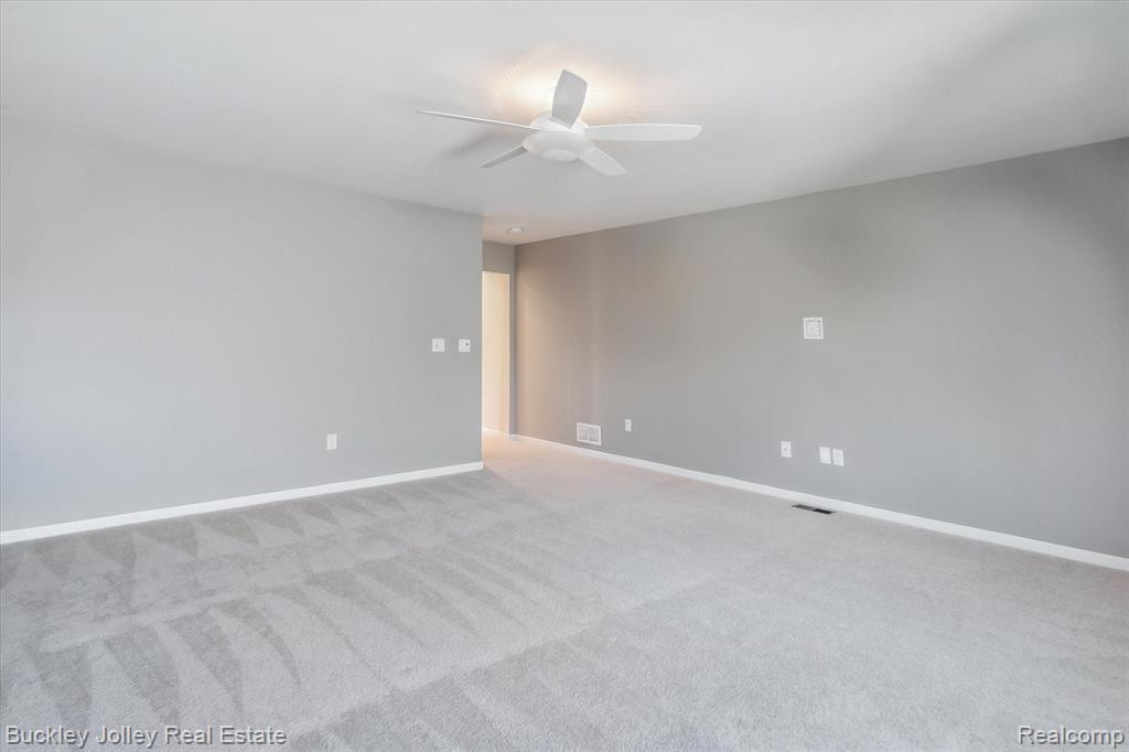 535 ACADIA Court, 125, Howell, MI 48843 — Photo 22