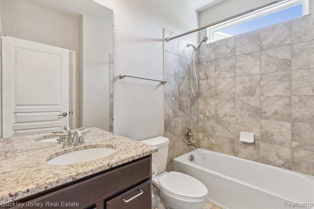 535 ACADIA Court, 125, Howell, MI 48843 — Photo 24