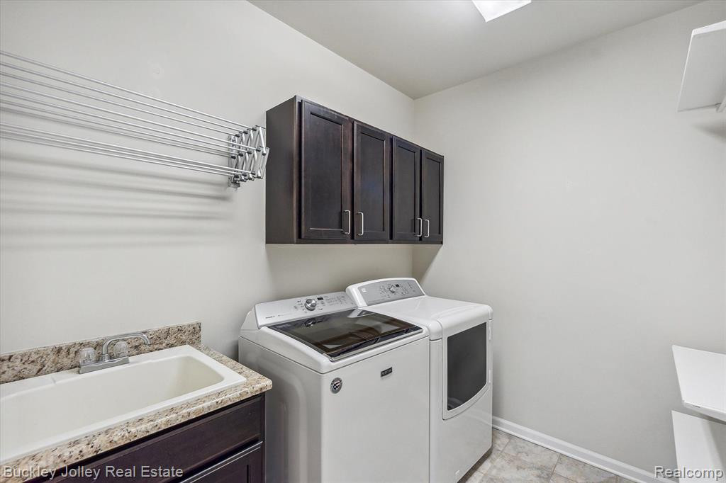 535 ACADIA Court, 125, Howell, MI 48843 — Photo 25