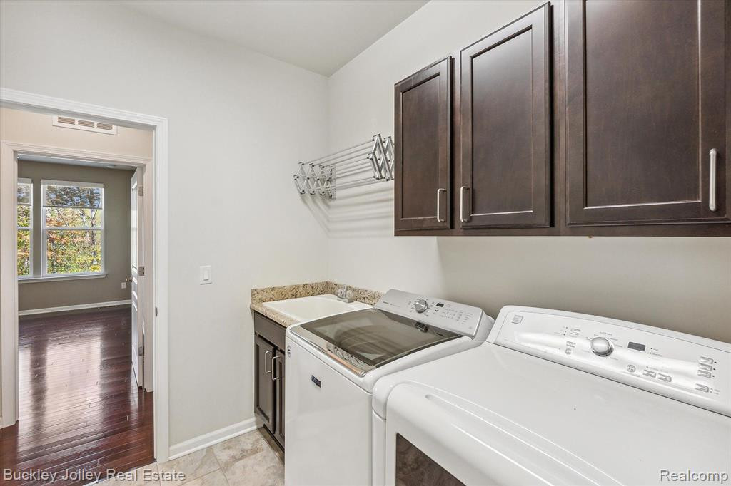 535 ACADIA Court, 125, Howell, MI 48843 — Photo 26