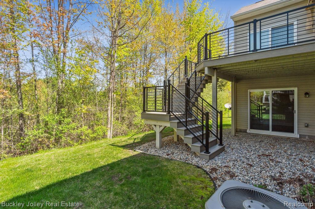 535 ACADIA Court, 125, Howell, MI 48843 — Photo 35