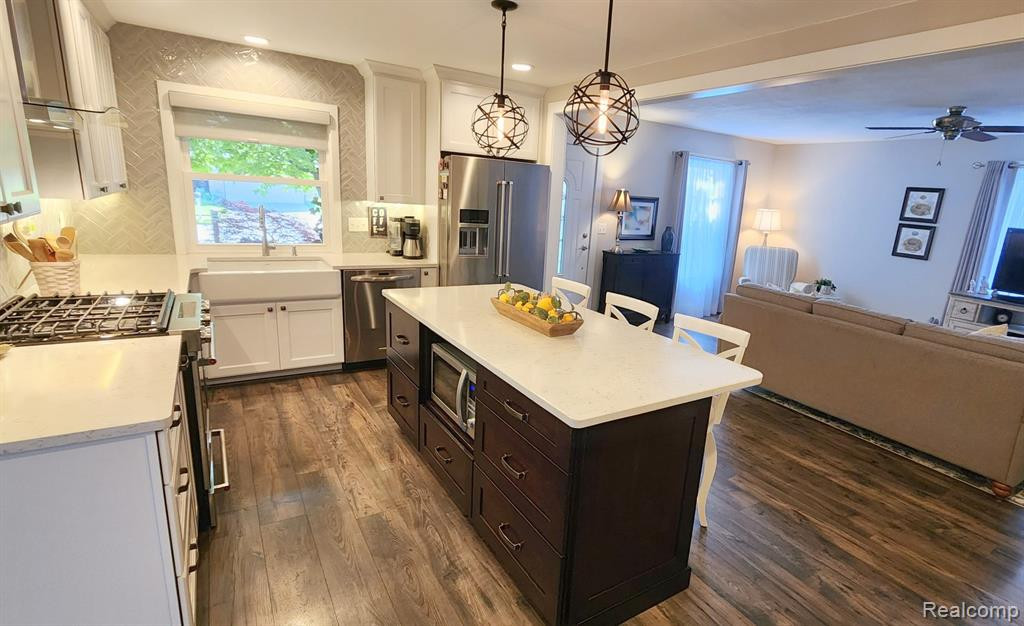 1670 HERITAGE Drive, Canton, MI 48188 — Photo 11