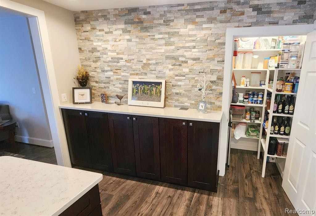 1670 HERITAGE Drive, Canton, MI 48188 — Photo 14