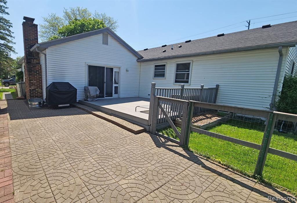 1670 HERITAGE Drive, Canton, MI 48188 — Photo 48