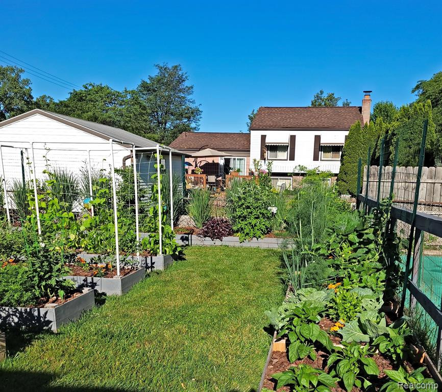 1670 HERITAGE Drive, Canton, MI 48188 — Photo 52