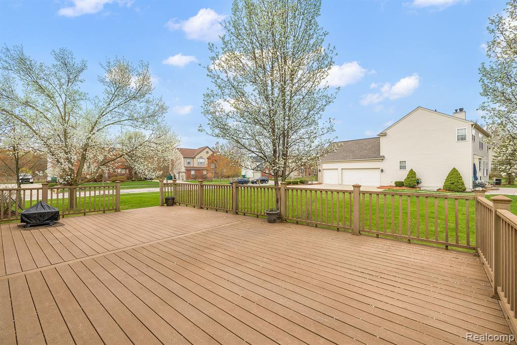 8298 HUMMINGBIRD Drive, Ypsilanti, MI 48197 — Photo 5