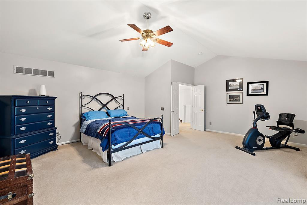 8298 HUMMINGBIRD Drive, Ypsilanti, MI 48197 — Photo 18