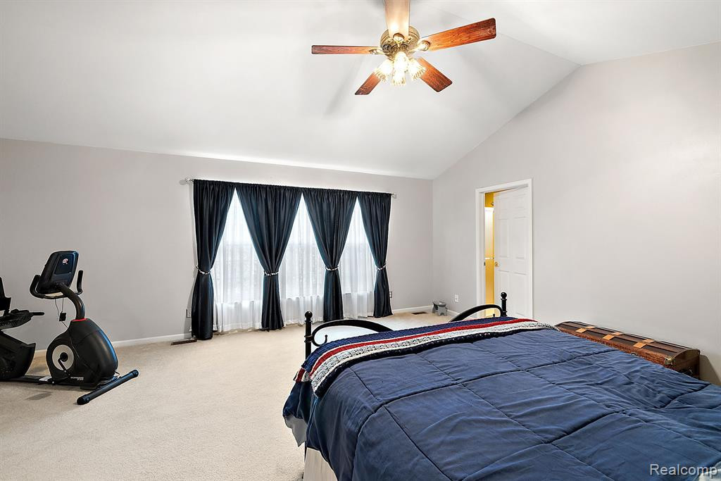 8298 HUMMINGBIRD Drive, Ypsilanti, MI 48197 — Photo 19