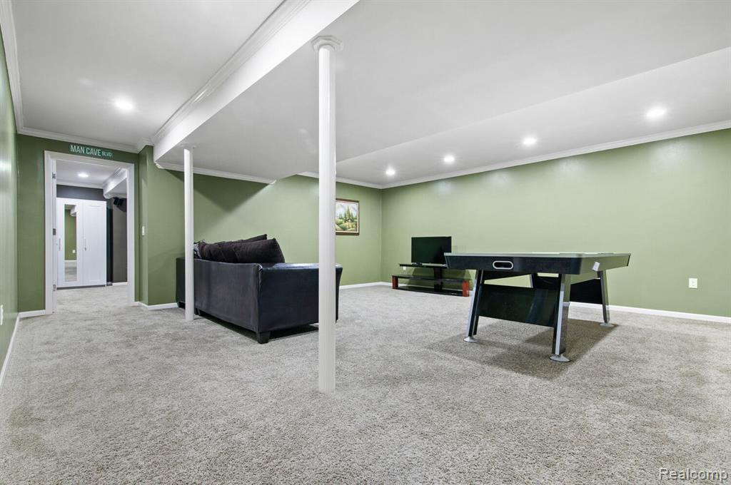 8200 Blue Jay Drive, Ypsilanti, MI 48197 — Photo 25