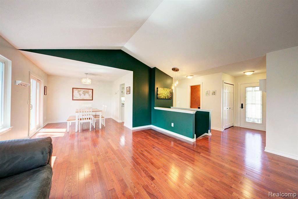 3247 RIVER MEADOW Circle, Canton, MI 48188 — Photo 5