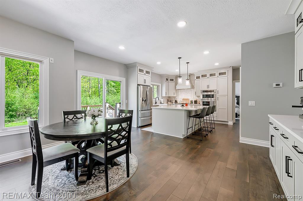47030 GRAND OAK, Canton, MI 48187 — Photo 20
