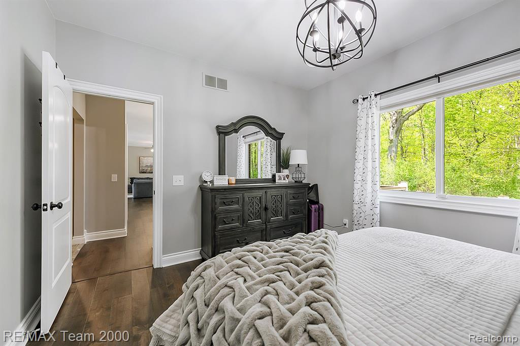 47030 GRAND OAK, Canton, MI 48187 — Photo 27