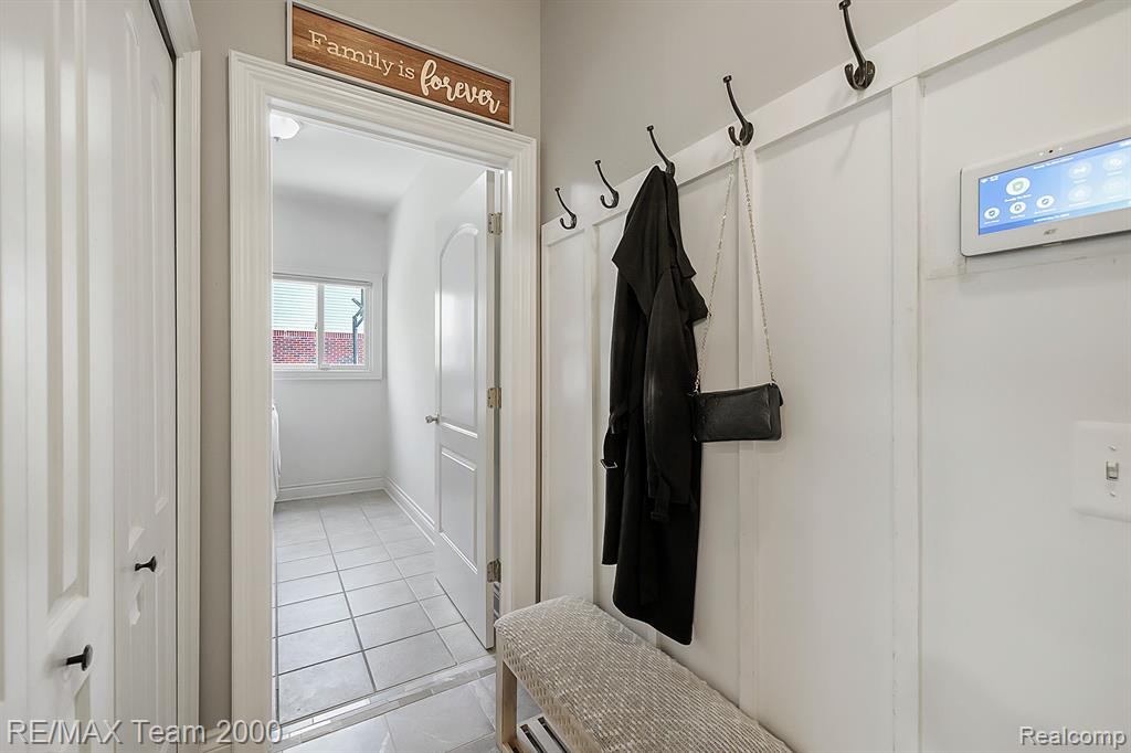 47030 GRAND OAK, Canton, MI 48187 — Photo 28