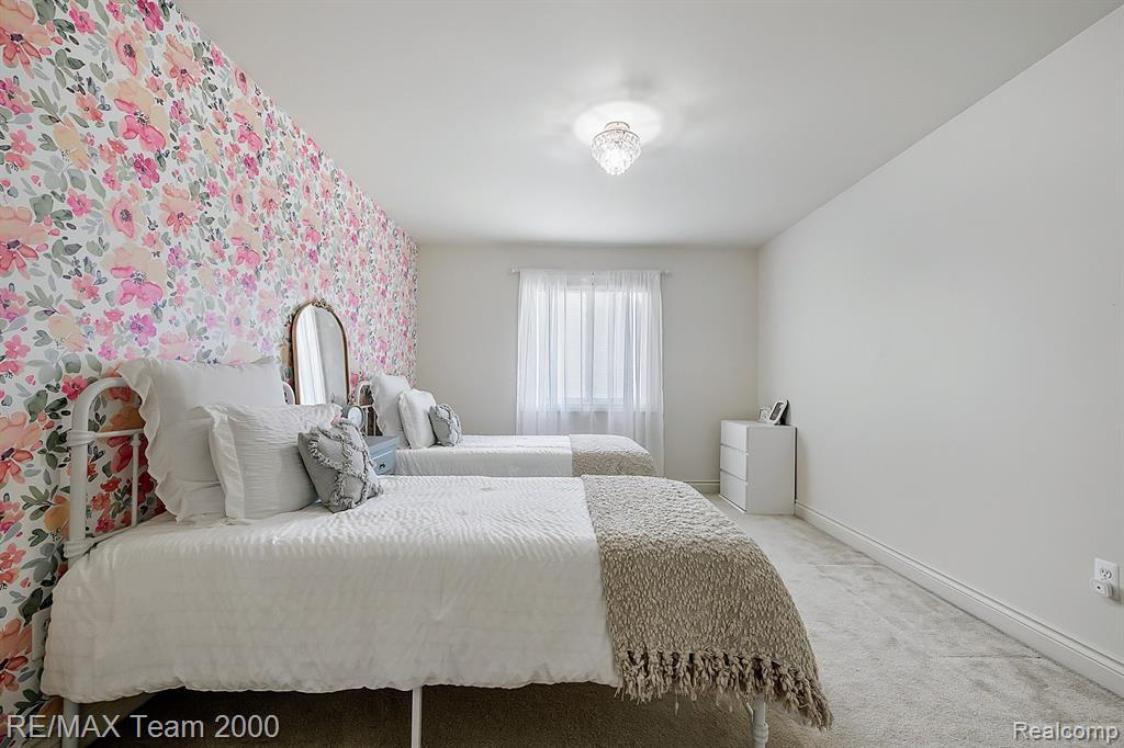 47030 GRAND OAK, Canton, MI 48187 — Photo 35