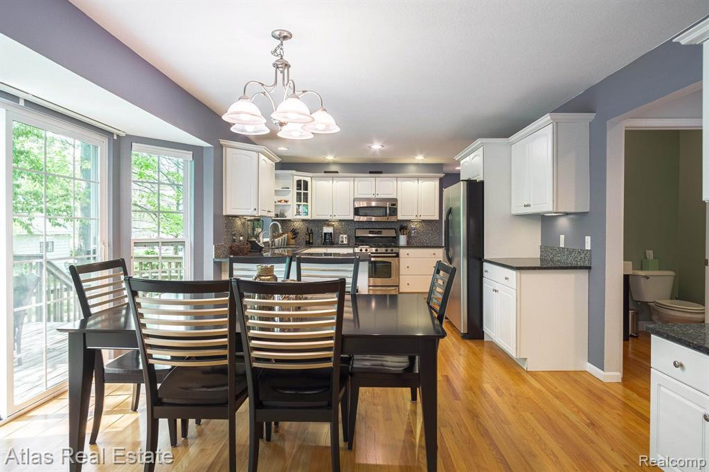 8319 MILL POINTE Court, Goodrich Vlg, MI — Photo 12