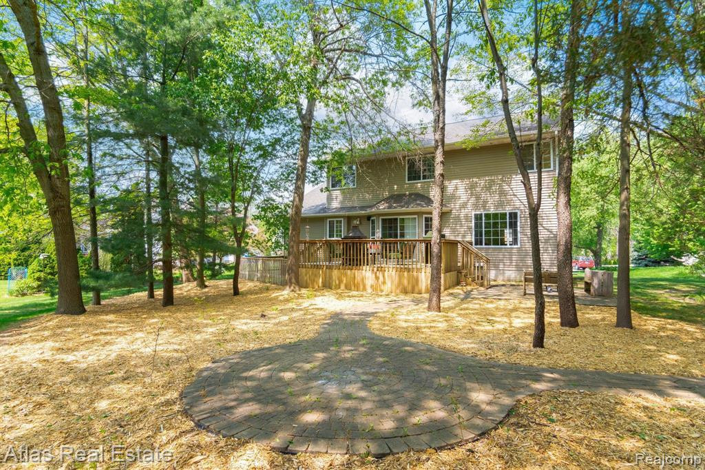 8319 MILL POINTE Court, Goodrich Vlg, MI — Photo 36