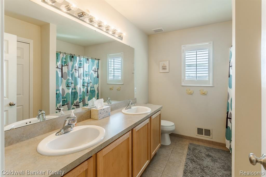 3121 FIELDSTONE Drive, Dexter, MI 48130 — Photo 27