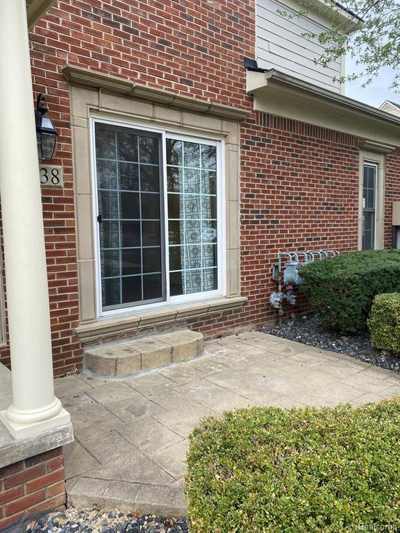1638 E LAKEVIEW Lane, Canton, MI 48187 — Photo 6