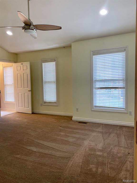 1638 E LAKEVIEW Lane, Canton, MI 48187 — Photo 20