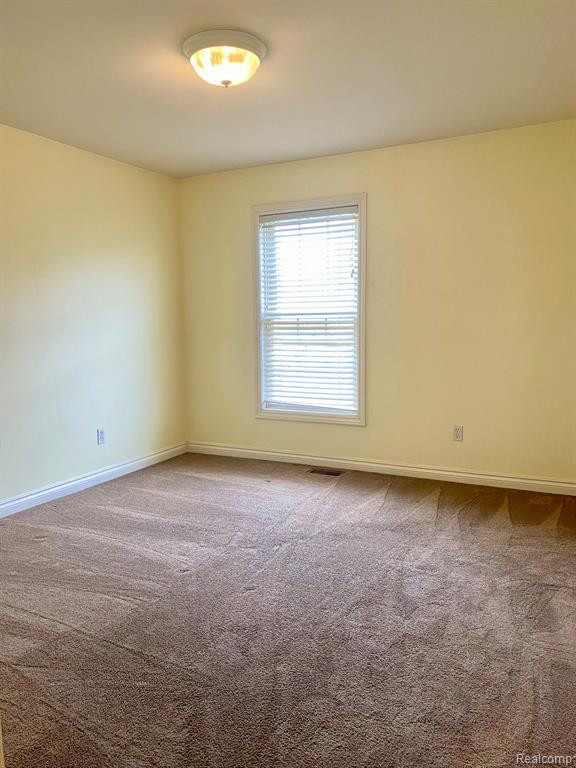 1638 E LAKEVIEW Lane, Canton, MI 48187 — Photo 23