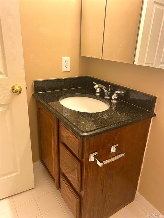 1638 E LAKEVIEW Lane, Canton, MI 48187 — Photo 24