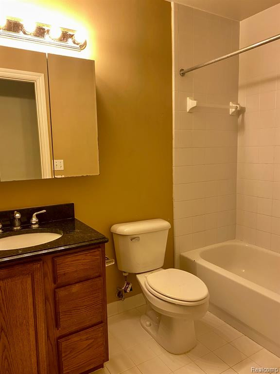 1638 E LAKEVIEW Lane, Canton, MI 48187 — Photo 25