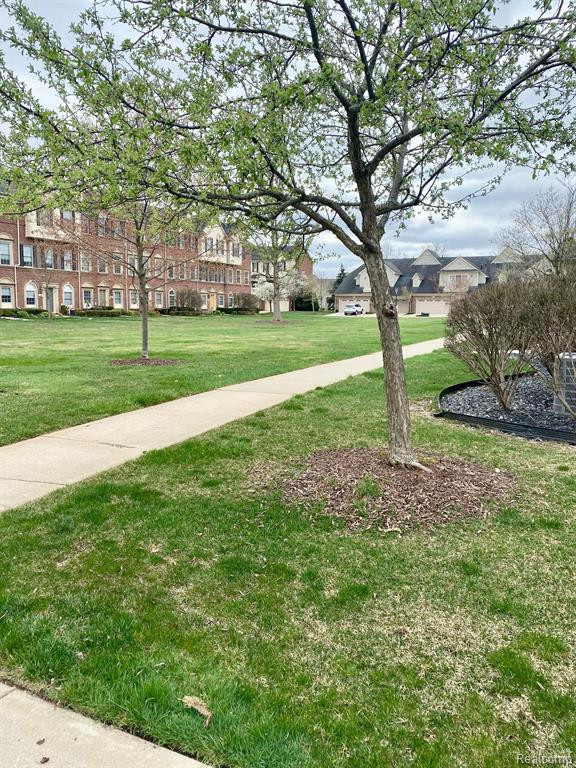 1638 E LAKEVIEW Lane, Canton, MI 48187 — Photo 30