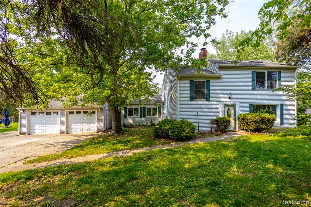 44050 STASSEN Avenue, Novi, MI — front exterior