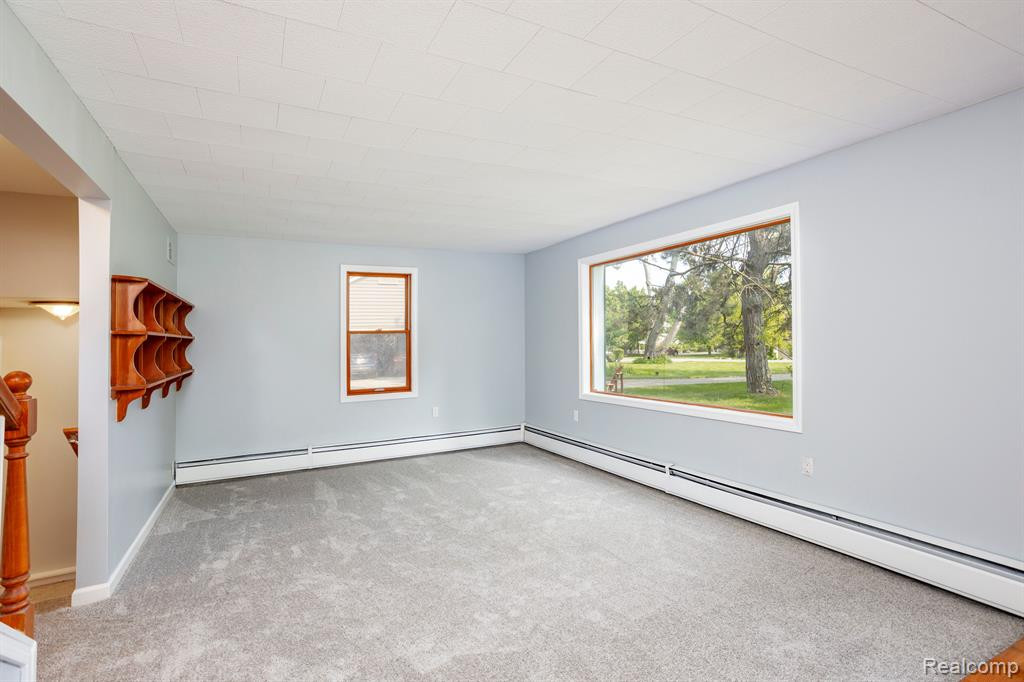 44050 STASSEN Avenue, Novi, MI — Photo 4