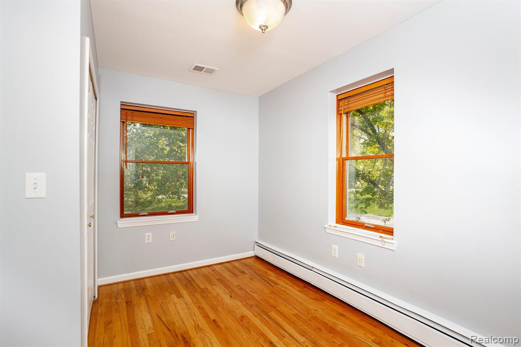 44050 STASSEN Avenue, Novi, MI — Photo 24