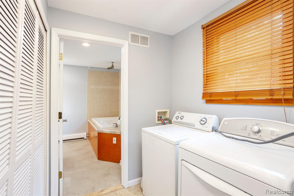 44050 STASSEN Avenue, Novi, MI — Photo 27