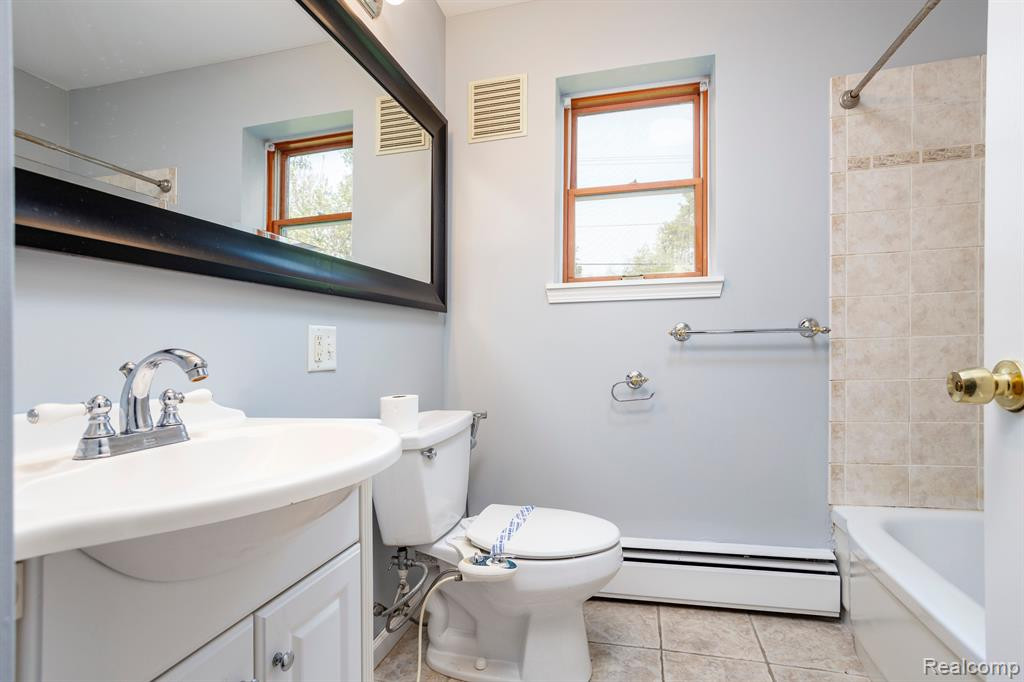 44050 STASSEN Avenue, Novi, MI — Photo 28