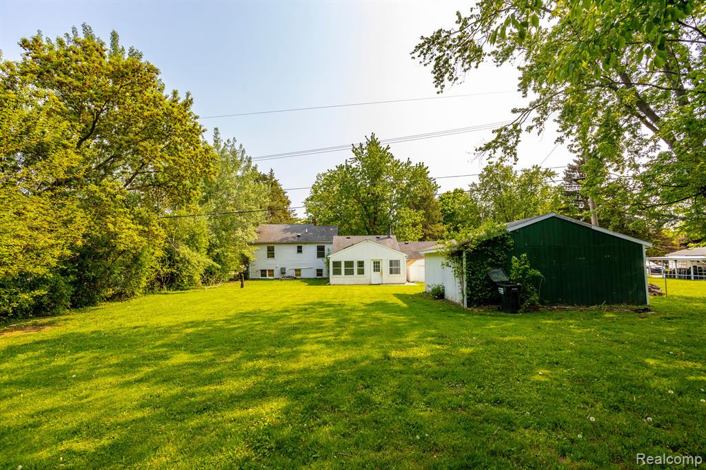 44050 STASSEN Avenue, Novi, MI — Photo 29