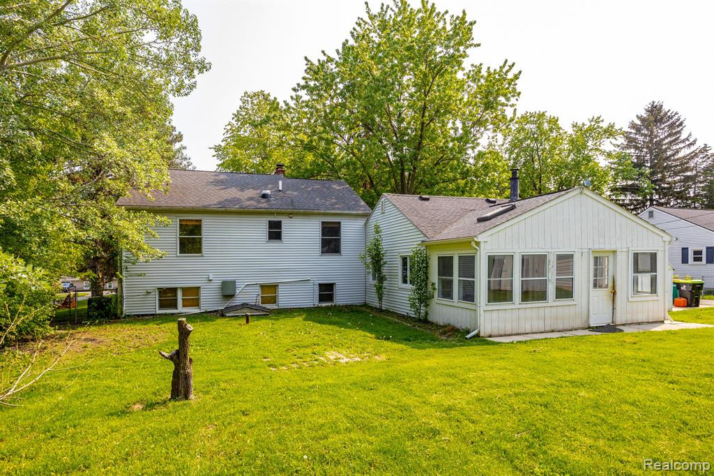 44050 STASSEN Avenue, Novi, MI — Photo 30