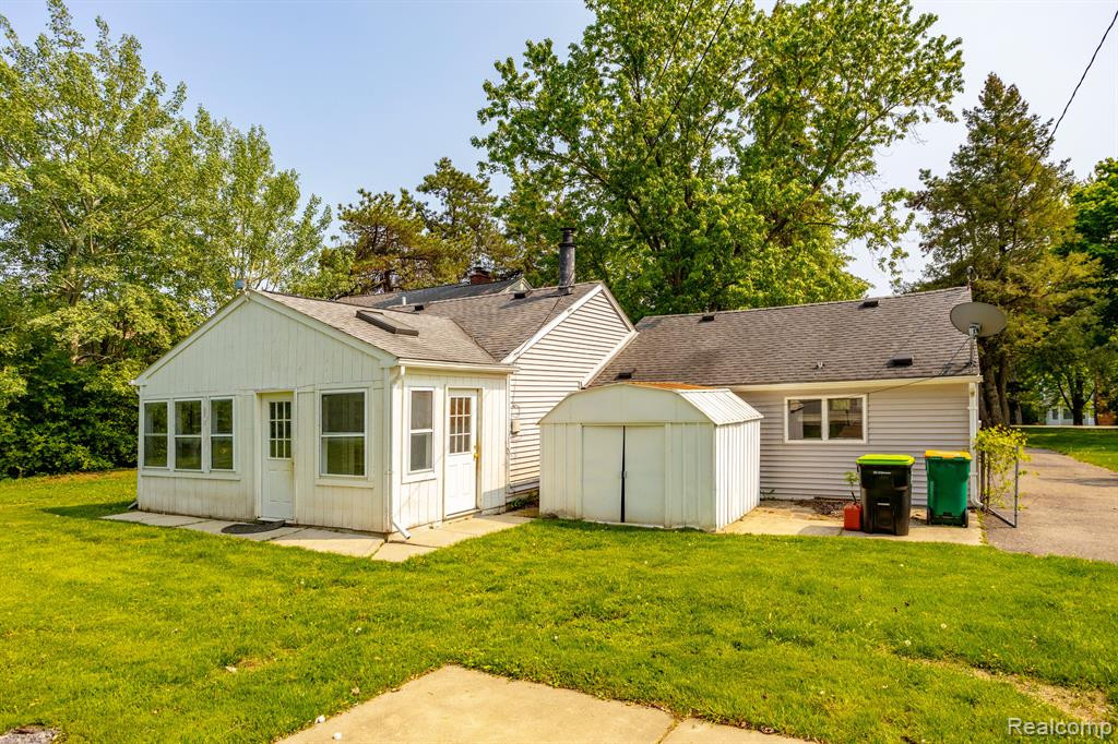 44050 STASSEN Avenue, Novi, MI — Photo 31