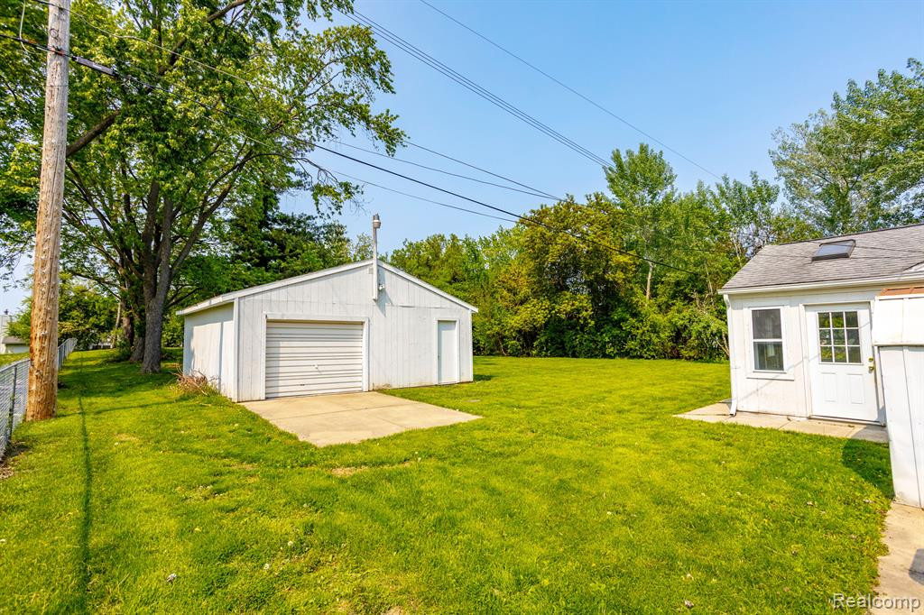 44050 STASSEN Avenue, Novi, MI — Photo 34