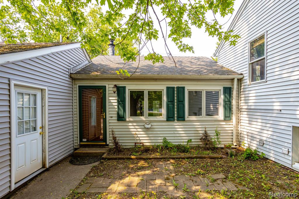 44050 STASSEN Avenue, Novi, MI — Photo 36
