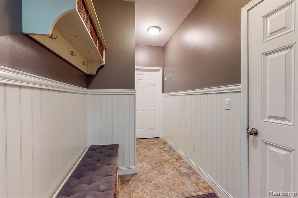 58097 SUNFLOWER Circle S, New Hudson, MI 48165 — Photo 17