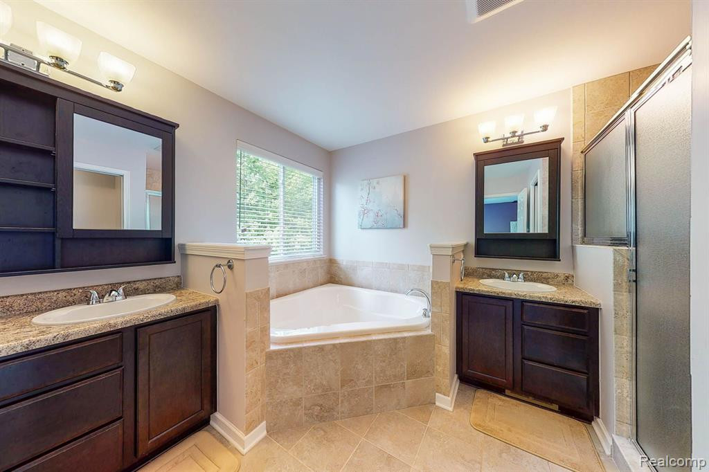 58097 SUNFLOWER Circle S, New Hudson, MI 48165 — Photo 23