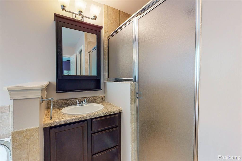 58097 SUNFLOWER Circle S, New Hudson, MI 48165 — Photo 25