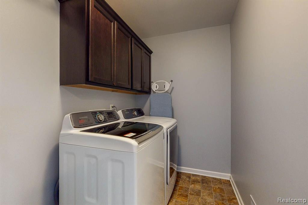 58097 SUNFLOWER Circle S, New Hudson, MI 48165 — Photo 35