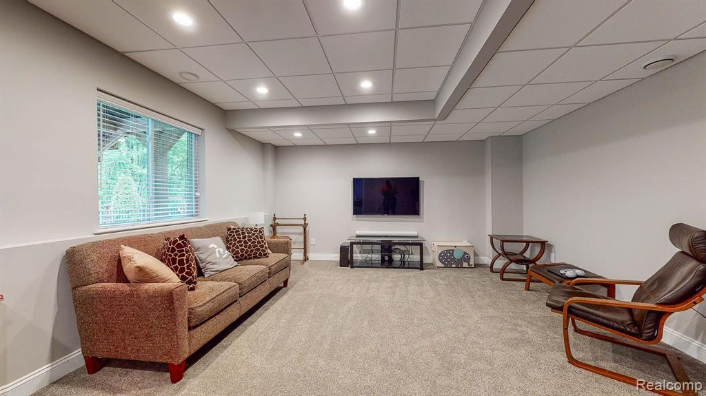 58097 SUNFLOWER Circle S, New Hudson, MI 48165 — Photo 38