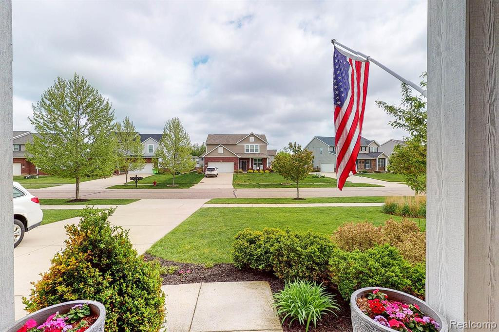 58097 SUNFLOWER Circle S, New Hudson, MI 48165 — Photo 51